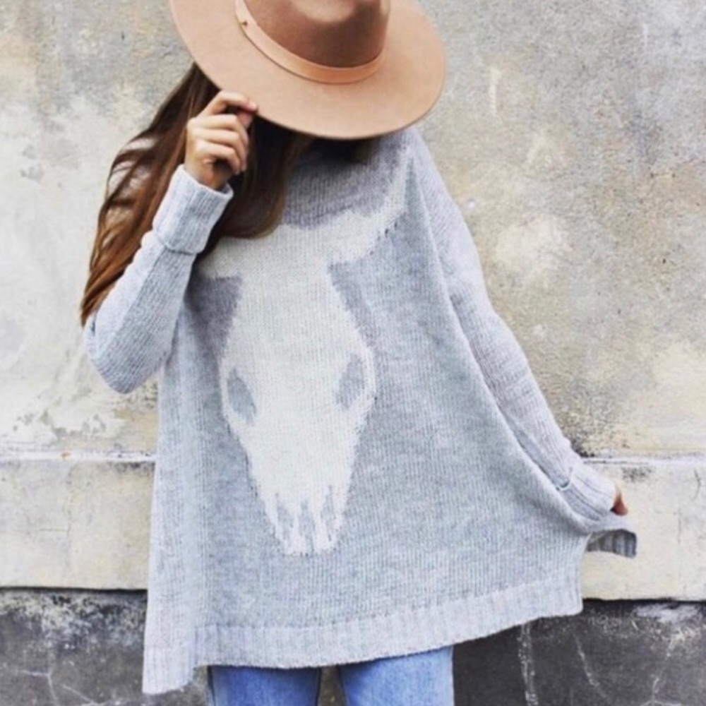 Mumu Longhorn Gray & White Tunic Sweater